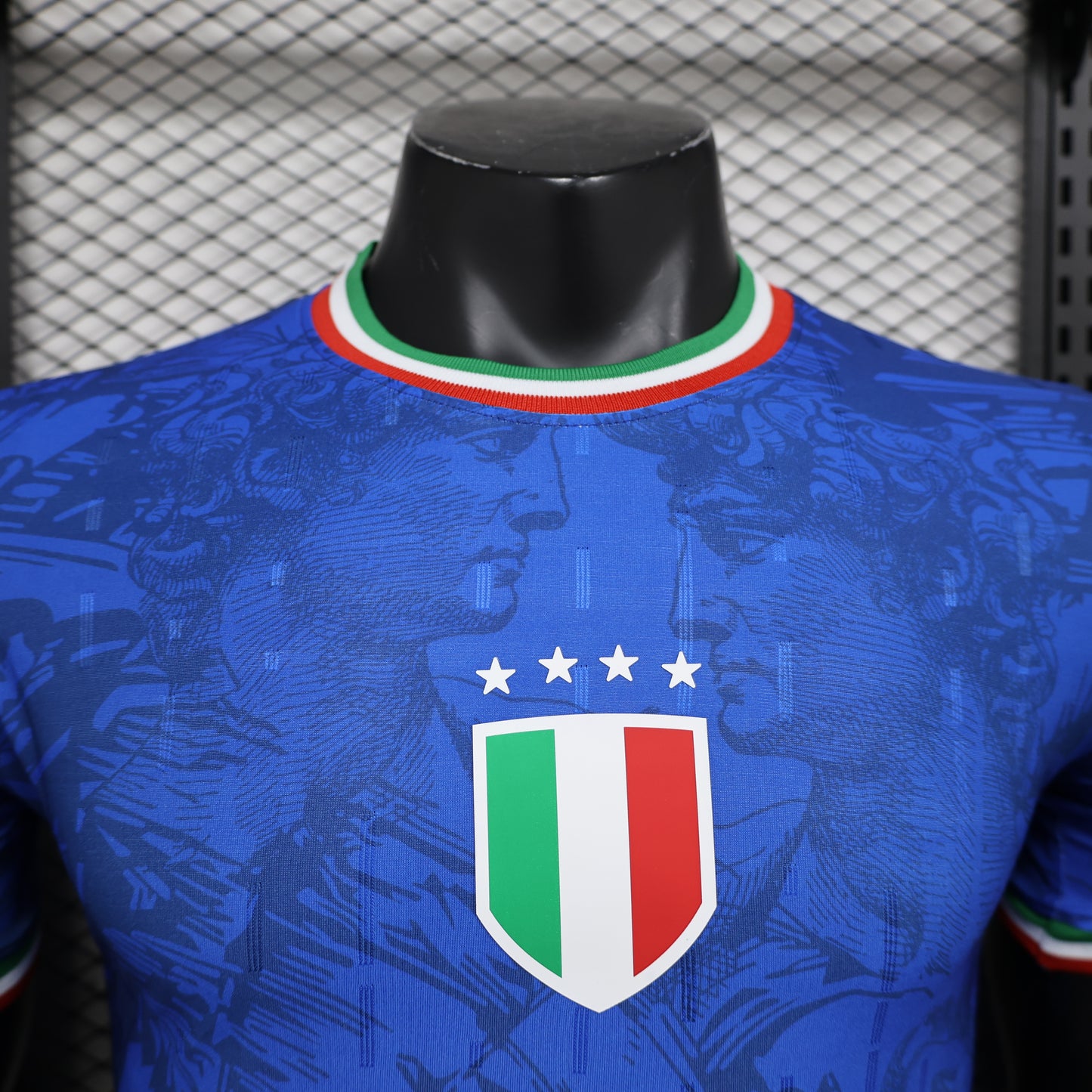 Maillot Spécial Italie – Un hommage à la Squadra Azzurra !