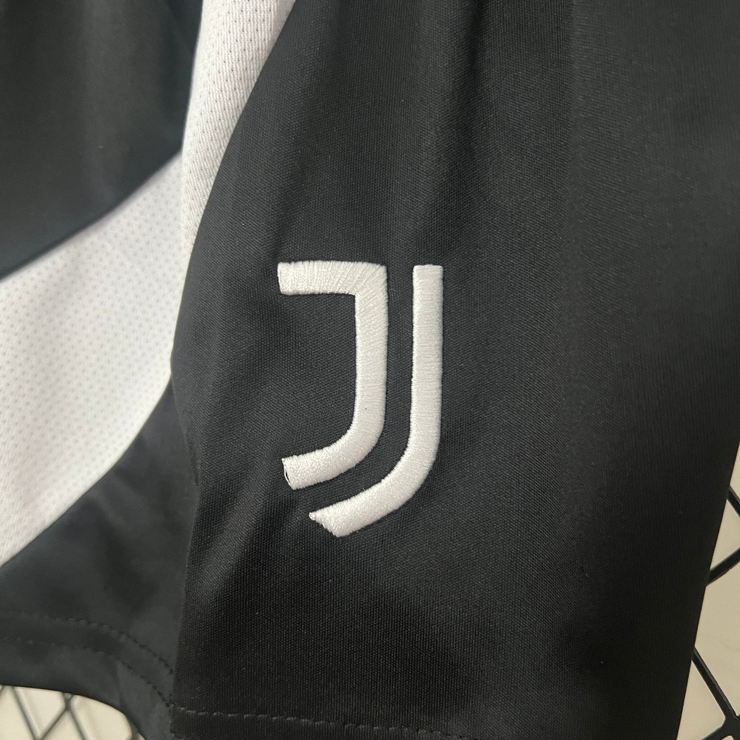 Maillot Enfant Domicile Juventus 2024/2025 Taille : 16-28