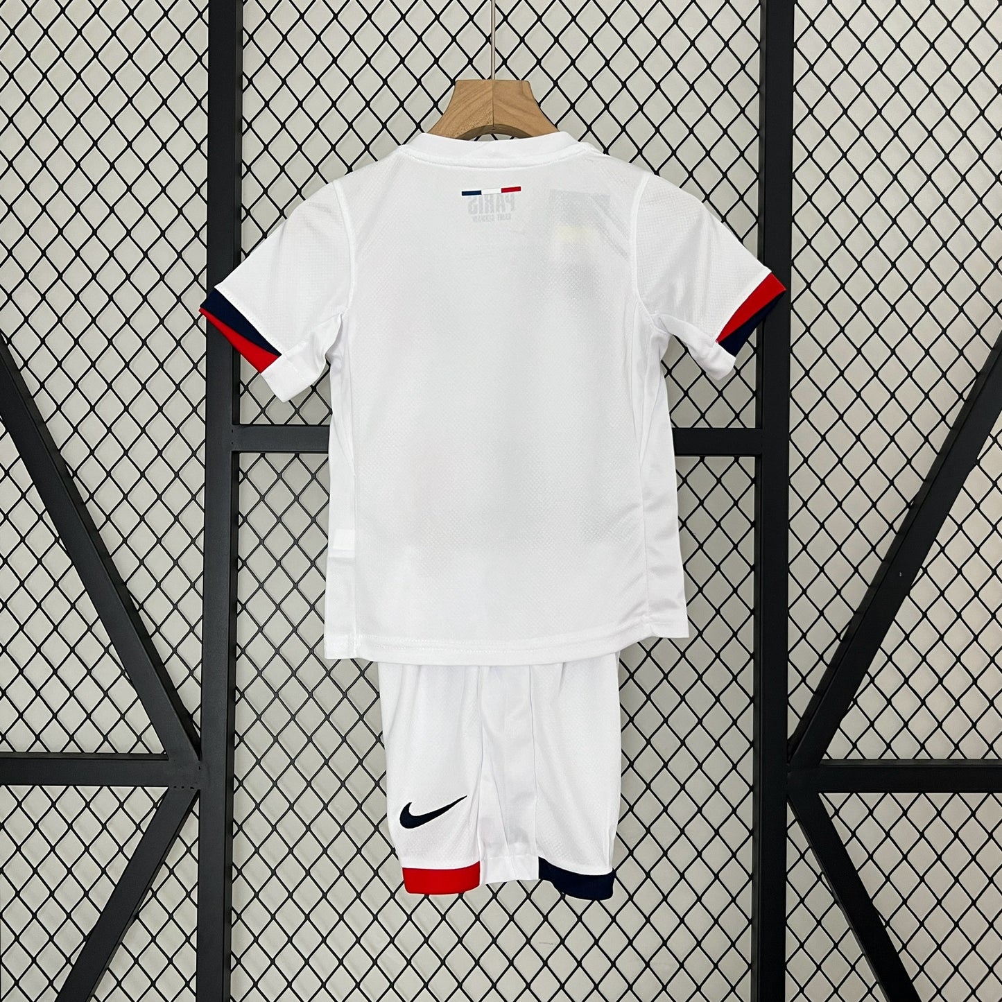 Maillot Enfant Extérieur PSG 2024/2025 Taille : 16-28