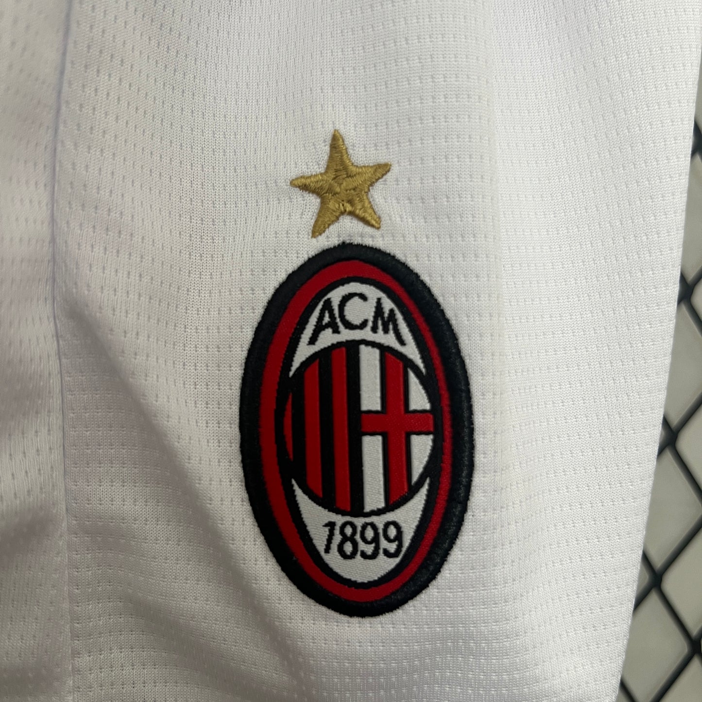 Maillot Enfant Domicile AC Milan 2024/2025 Taille : 16-28