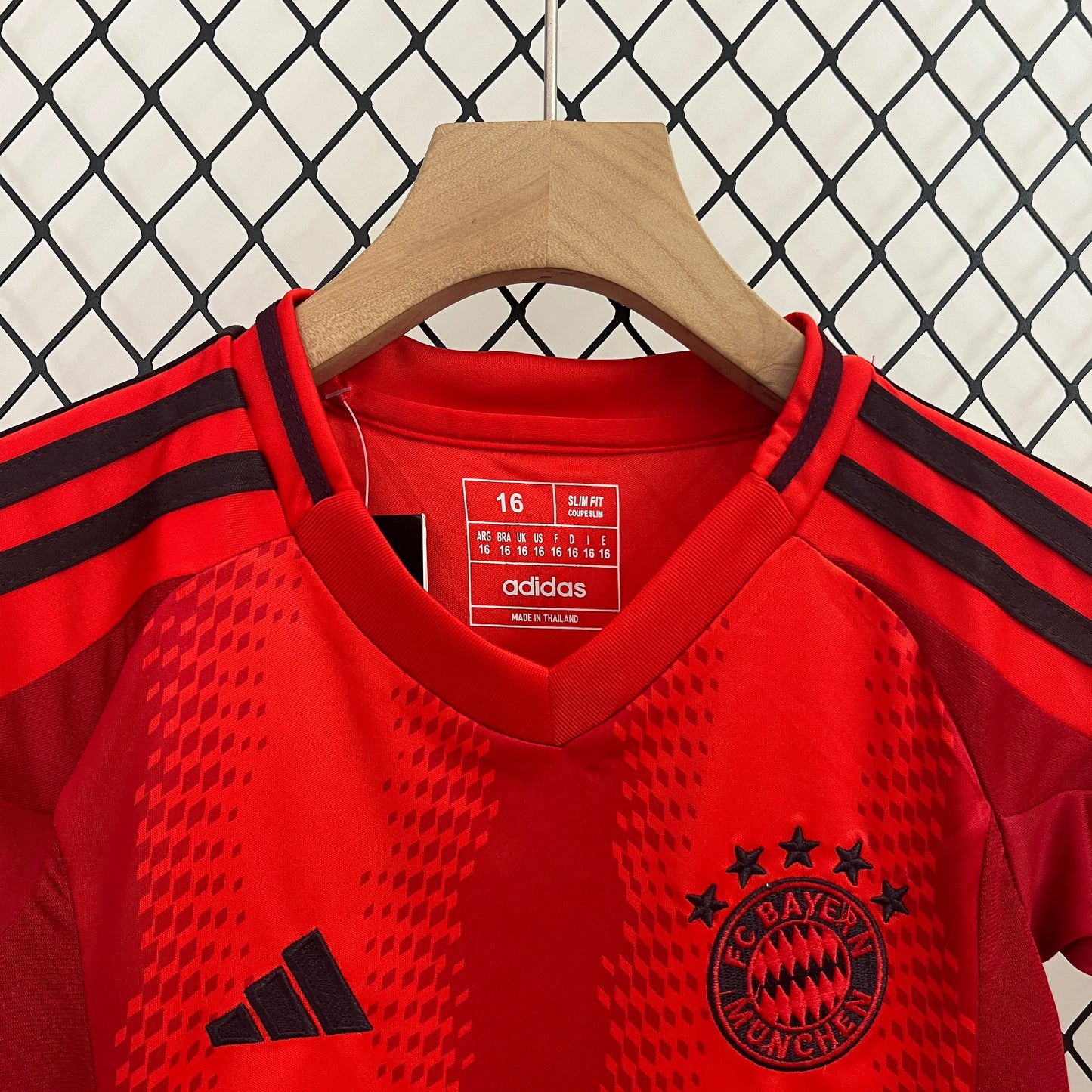 Maillot Domicile Enfant Bayern Munich 2024/2025 taille : 16-28