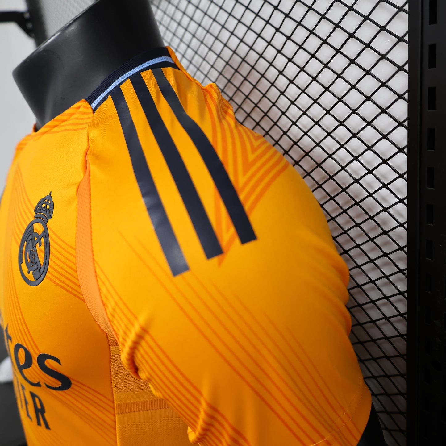 Maillot Extérieur Real Madrid 2024/2025 Joueur S-XL